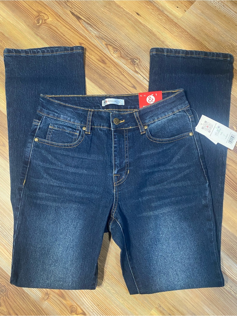 4/$16 89th & Madison Bootcut Jeans - Picture 3 of 6